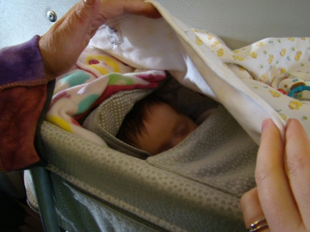cuna-avion-viaje-bebe