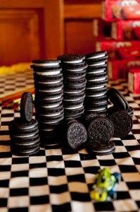 tires-ruedas-galletas-oreo